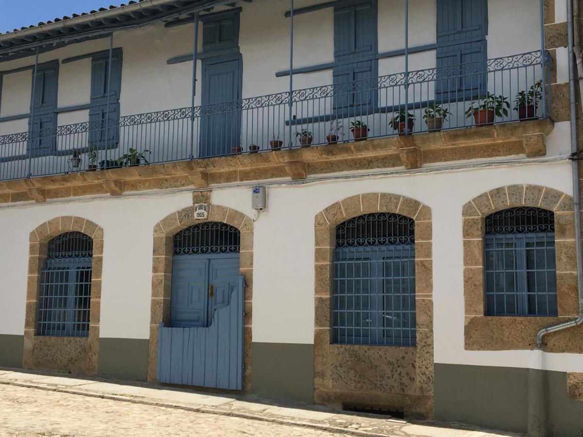 Casa Rural La Antigua Tahona Candelario Exterior foto